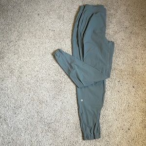 Army green Lululemon joggers size 8, worn once!